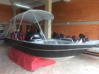 Lancha FortBoat Advance 520 c/ Motor 40 HP ELPTO 4T Mercury