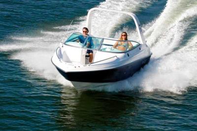  Lancha FortMarine 240 open centro + motor Mercury mercruiser 4.5 200 HP