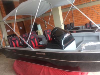 Lancha FortBoat Advance 550 bÃ¡sica c/ Motor 100 HP ELPT 4T Mercury