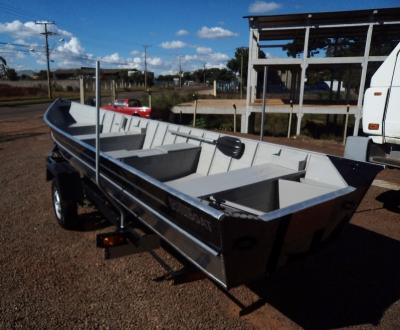 Conjunto Barco de Aluminio Fortboat Life 600 Motor + 15HP Super Mercury + Carreta