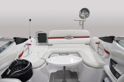 Lancha Focker 230 + Motor Ã  gasolina 3,0L Alpha One Mercruiser