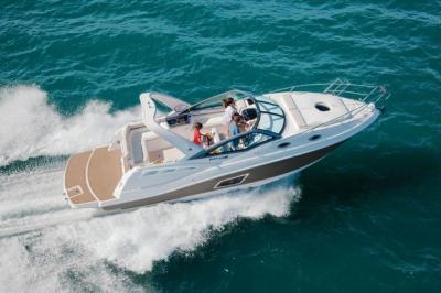 Lancha Focker 320 + Motor  Ã  gasolina 5,7L MPI Bravo Three Mercruiser