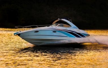  Lancha 260 nova Gabinada c/ motor Mercruiser 6.2 320HP Usado 