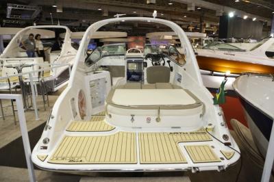  Lancha 260 nova Gabinada c/ motor Mercruiser 6.2 320HP Usado 