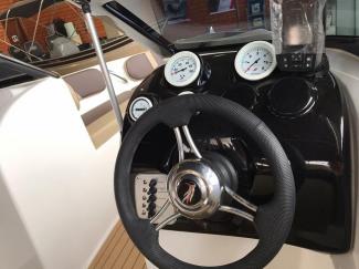  Lacha  FortMarine 170 com Motor 100HP 4T  Mercury e Carreta RodoviÃ¡ria novos 