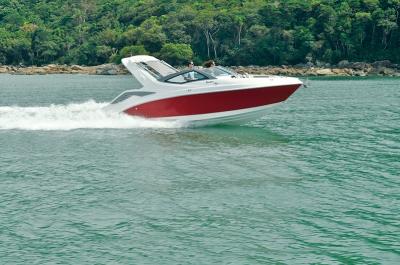 Lancha Focker 265 Open + Motor Mercruiser 4.3L MPI Alpha One (220HP) 